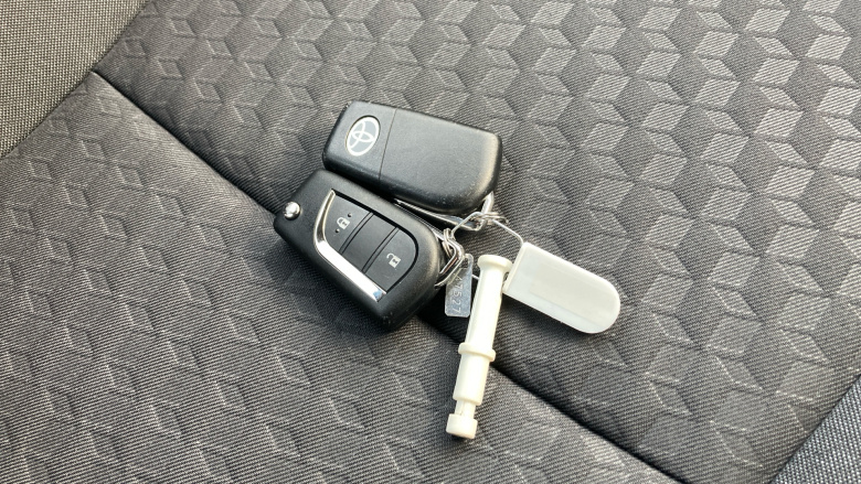 Toyota Yaris 1.5 Hybrid Icon 5dr CVT Hybrid Hatchback